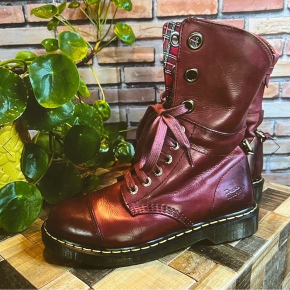 🥾 Dr Martens Amelia Boots Oxblood Red – Women’s 9W / EU 41 - Picture 3 of 6